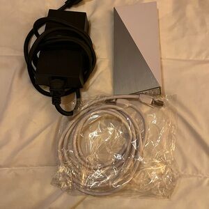 Sleek Starlink Equipment